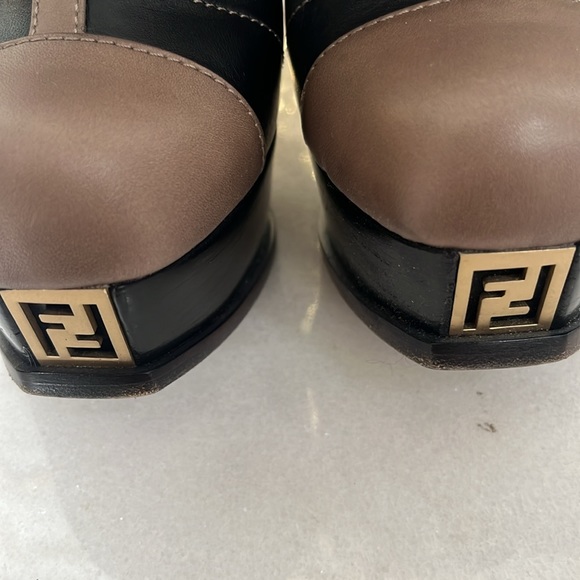 FENDI Fendista Taupe & Black Leather Platform Ankle Boots, Size 35 - Picture 11 of 16